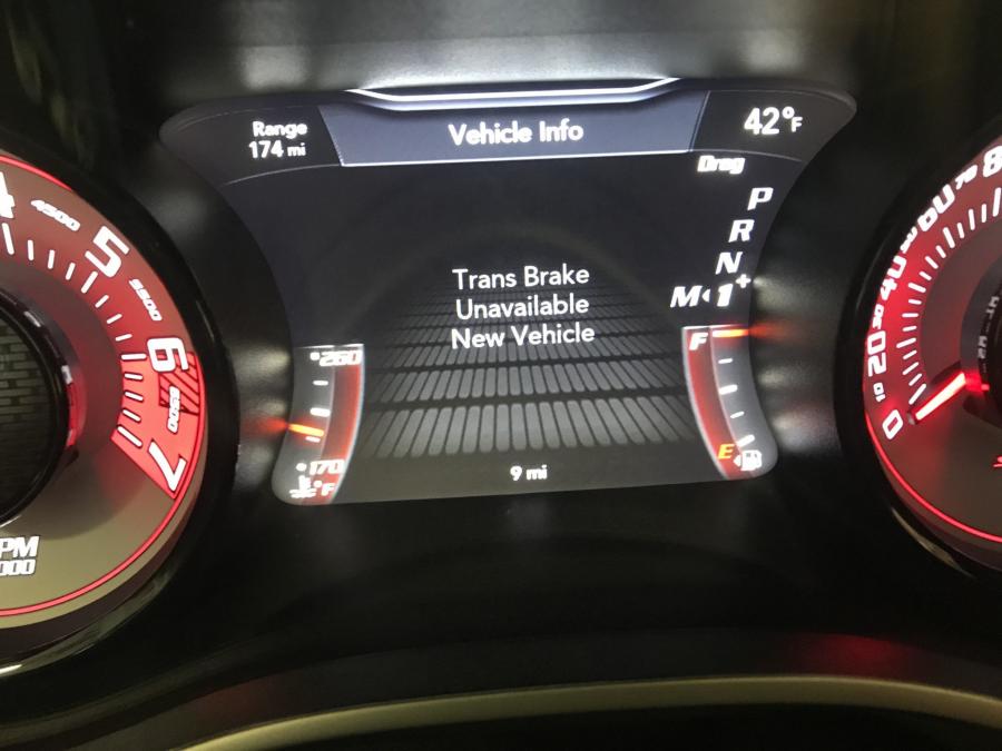 Панель приборов Dodge Challenger SRT Demon (LC) 2018 года  (фото 76 из 162)